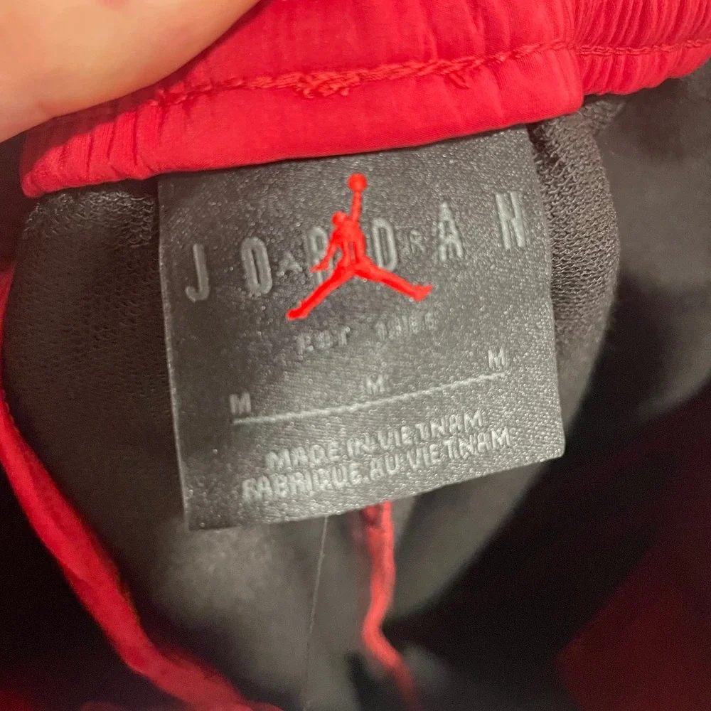 Nike Air Jordan Mens Loose Fit Track Pants Red HV0083-659 Size Medium NWT Storm